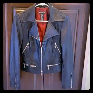 Women’s 100% Leather Jacket.